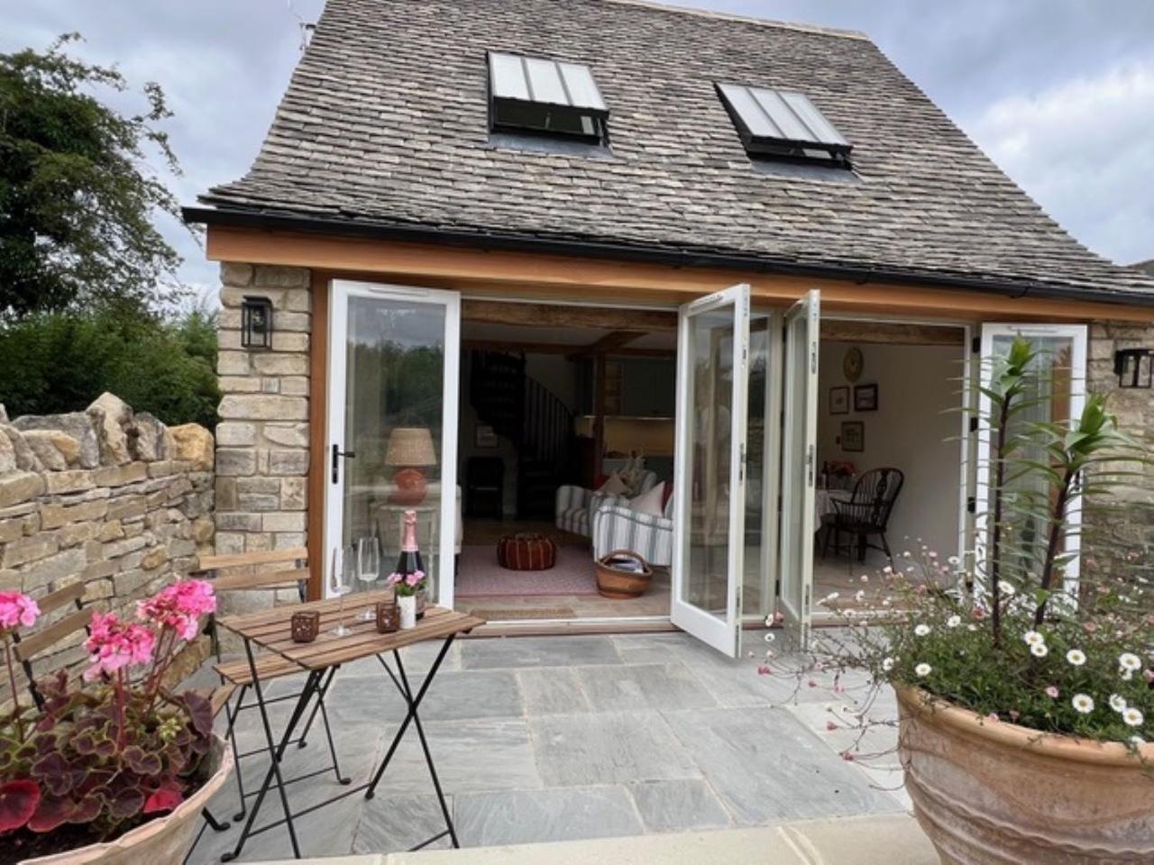 Вілла Idyllic Secluded Hideaway With Countryside Views On The Edge Of The Cotswolds Hailey Екстер'єр фото
