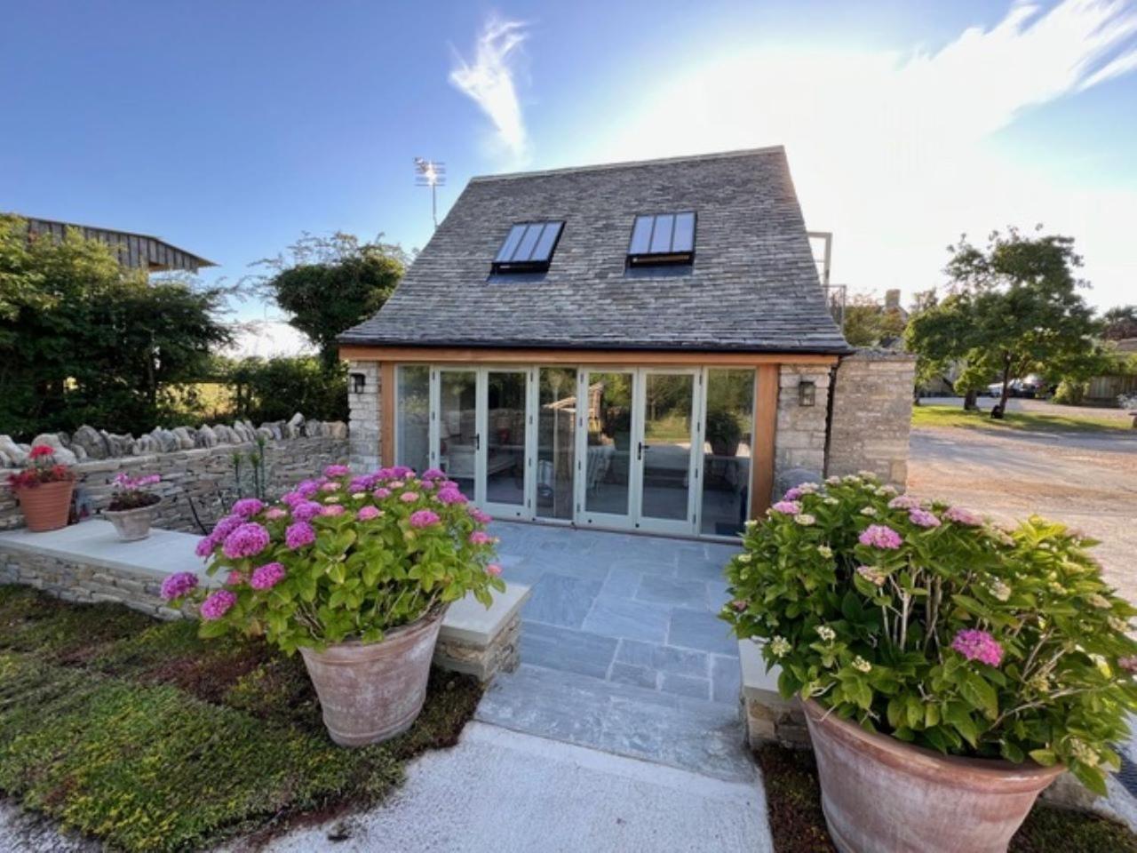 Вілла Idyllic Secluded Hideaway With Countryside Views On The Edge Of The Cotswolds Hailey Екстер'єр фото